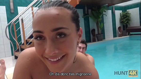 HUNT4K. Brunette Lassie est prête à satisfaire le propriétaire d’un petit centre de spa
