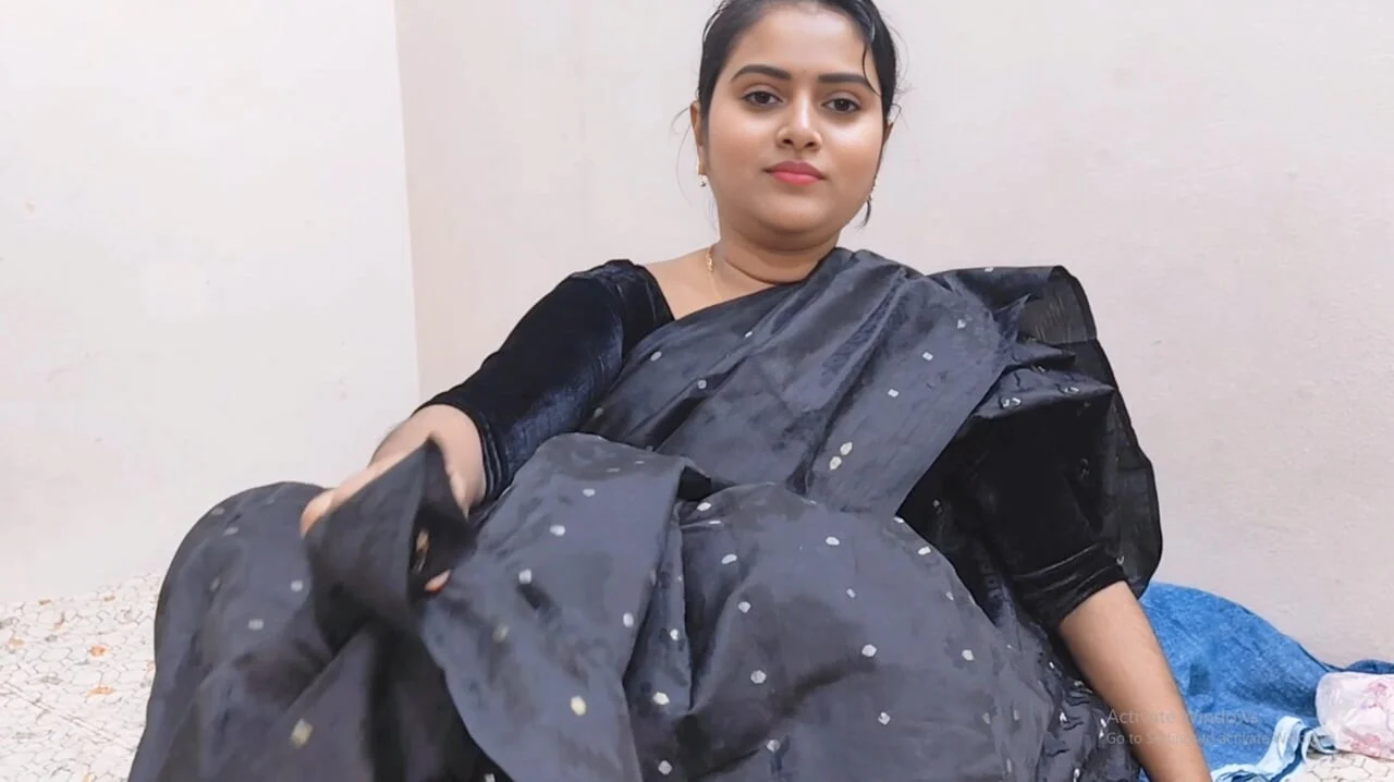 Bangla Beautiful Deshi Hot and sexy  Bhabhi ko Hardly fuking her pussy Enjoy time video.