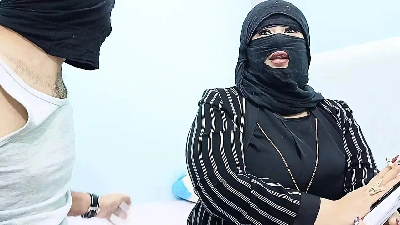 He has sex with a university student from Zagazig University with her big ass. Arab sex with a clear voice. Watch Egyptian girls