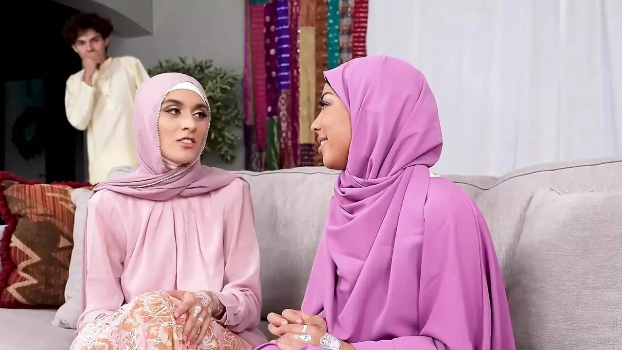 Hijab Wearing Step Sisters Malina Melendez and Aubry Babcock Fuck Their Step Brother – Hijab Hookup