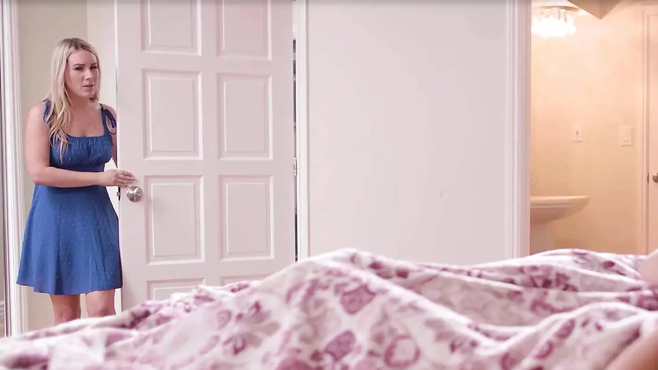 MOMMY’S GIRL – MILF Masturbates While Watching Stepdaughter Fuck Girlfriend LuLu Chu With A Strap-On