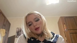 Кончил на лицо сводной сестрёнке пока дома гости