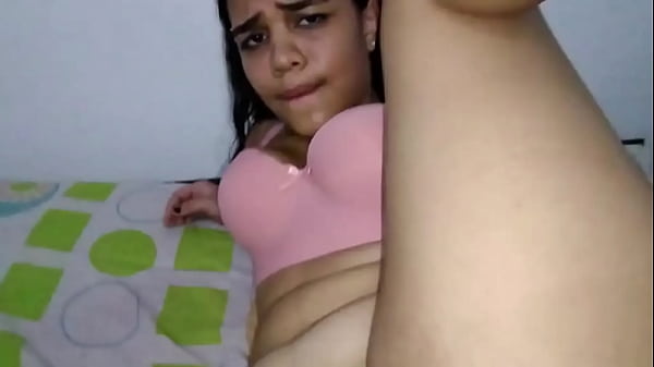 HOLA COMO ESTAS VECINA VEO QUE ESTAS PERDIDA – si claro vecino usted me puede colaborar – SI CLARO VECINA PERO SIGA A MI CUARTO Y LE EXPLICO COMO LLEGAR