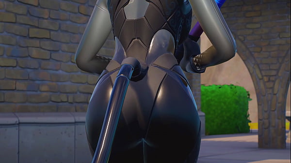 Lynx from Fortnite Gets on Top in 4K