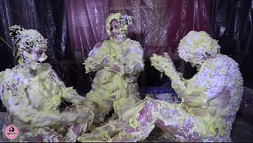 MESSY SPRAY GUNGE WITH 3 MILFS