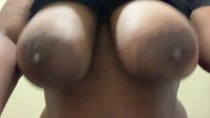 Boob clapping for step daddy 😩