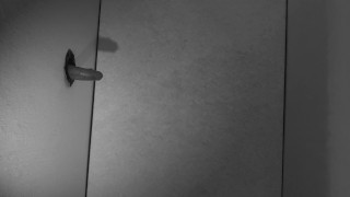 My first glory hole experience – sucking a stranger´s cock in the club ;-)
